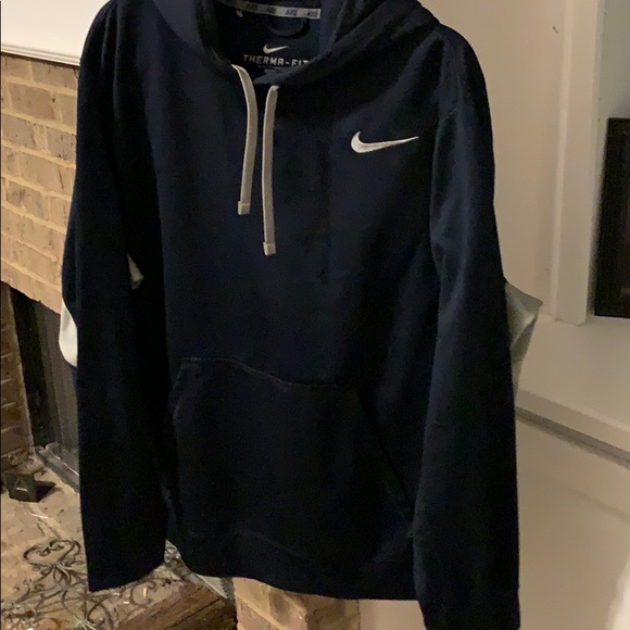 Nike Other - Sale ) New Nike Thermafit hoodie